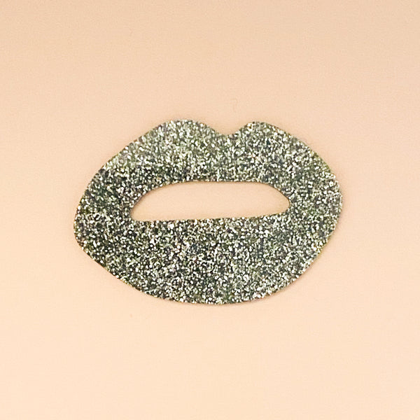 HEDWIG Glitter Lips Pin