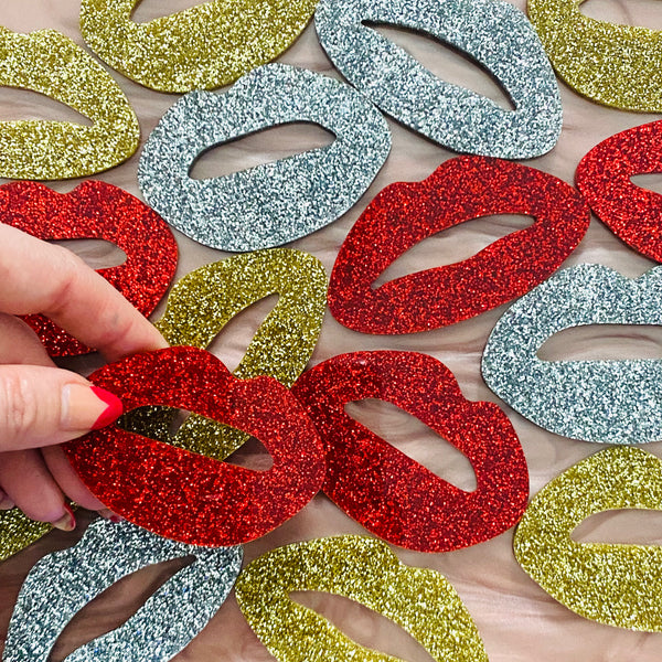 HEDWIG Glitter Lips Pin