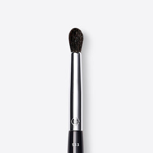 Esum Medium Tapered Eye Contour Brush