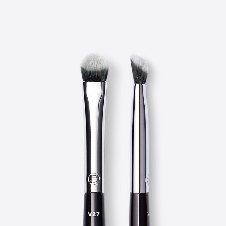 Esum Small Angled Shadow Brush