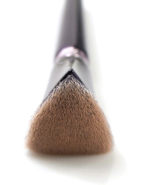 Anisa Pinnacle Foundation Brush